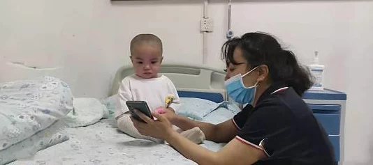 中国多毛护士丰满，网友惊呼：竟然在医院遭遇如此“独特”护理服务！