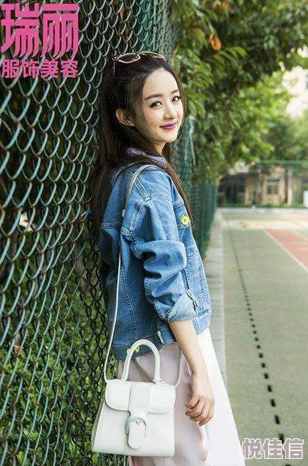 明星调教h赵丽颖系列小说听说剧组化妆师爆料颖宝私下超爱吃辣条