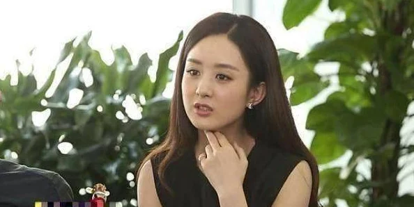 明星调教h赵丽颖系列小说听说剧组化妆师爆料颖宝私下超爱吃辣条