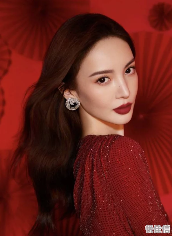 李采潭在线网友称其作品画面精美演技精湛